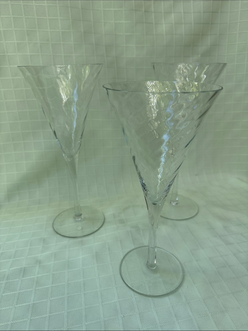 Set of 3 Clear Textured Stemmed Cocktail Cristal Glasses